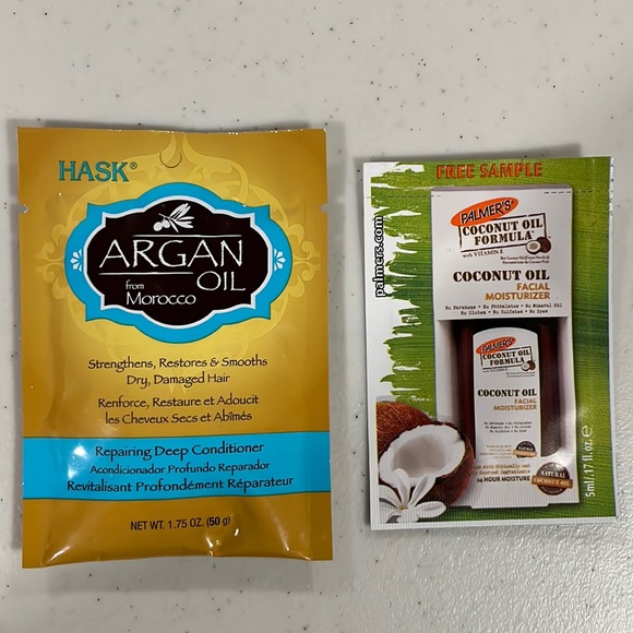 12 Piece Beauty Sample Box - Picture 4 of 6